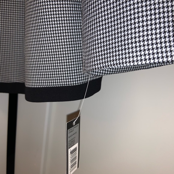 SOLD Tahari Black and White blazer size 18W - Picture 5 of 8